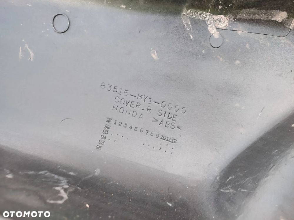 Owiewka, osłona, bok, boczek, zadupek, ogon Honda XRV 750 Africa Twin 750 - 24