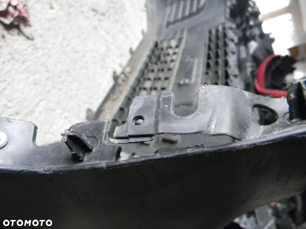 zderzak przód przedni JUMPY III EXPERT VIVARO C - 12