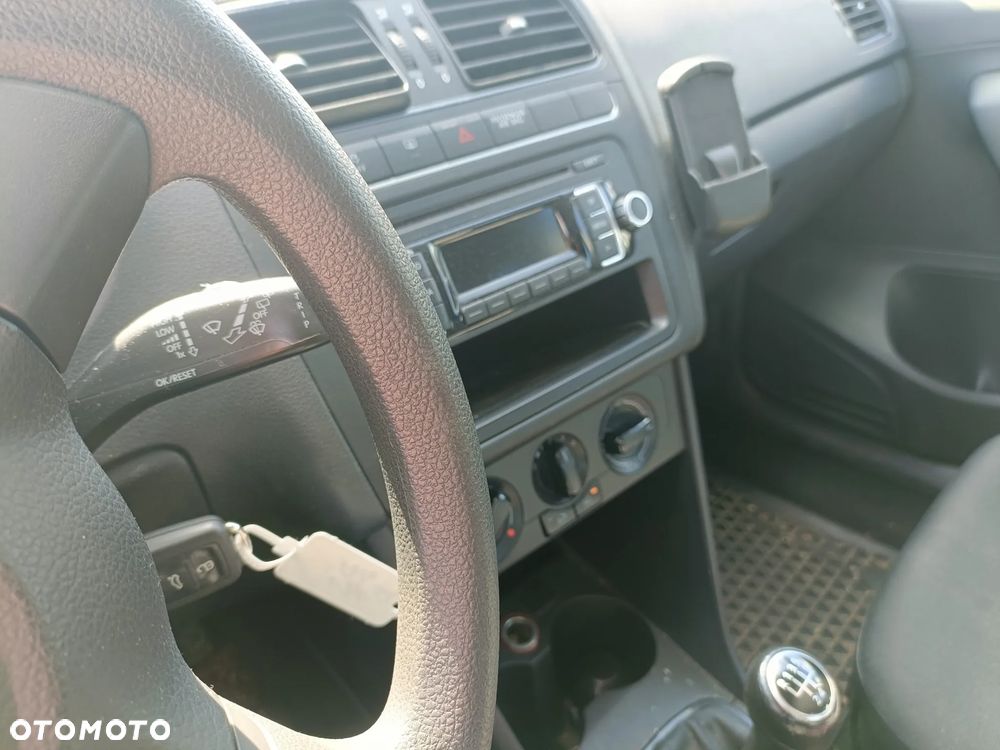 Volkswagen Polo - 8