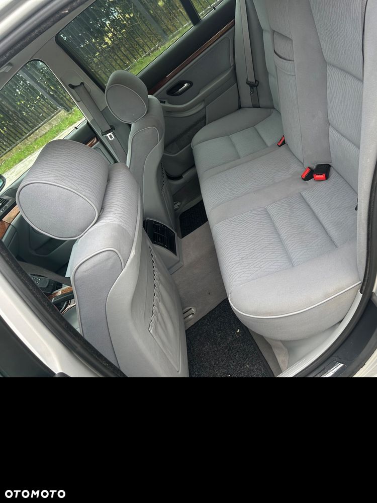 BMW Seria 5 523i - 15