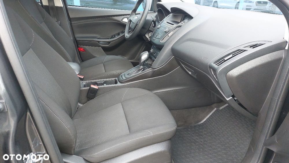 Ford Focus 1.5 EcoBoost Trend ASS PowerShift - 8