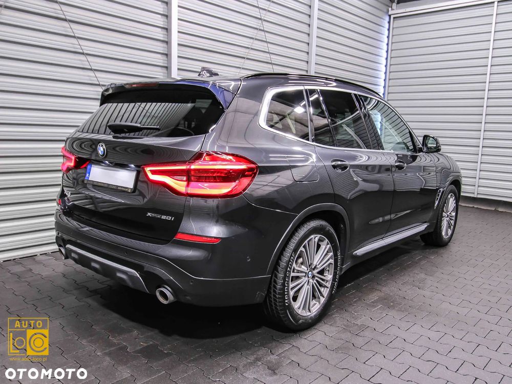 BMW X3 xDrive20i Luxury Line - 8