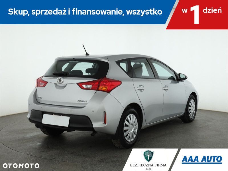 Toyota Auris - 7