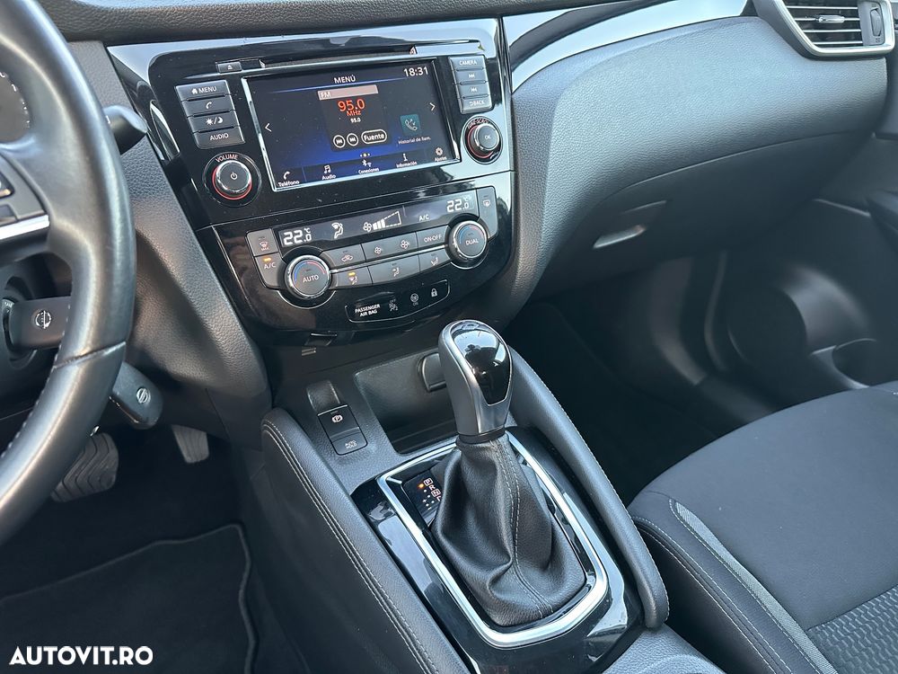Nissan Qashqai 1.7 dCi Xtronic ALL-MODE 4x4i N-CONNECTA - 4