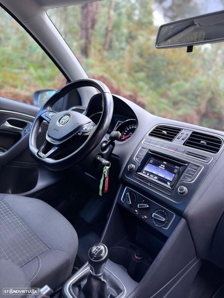 VW Polo 1.0 Confortline - 23
