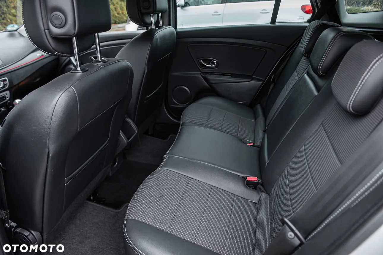 Renault Megane Grandtour BLUE dCi 115 GT LINE - 22