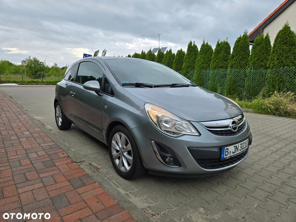 Opel Corsa 1.4 16V Edition - 2