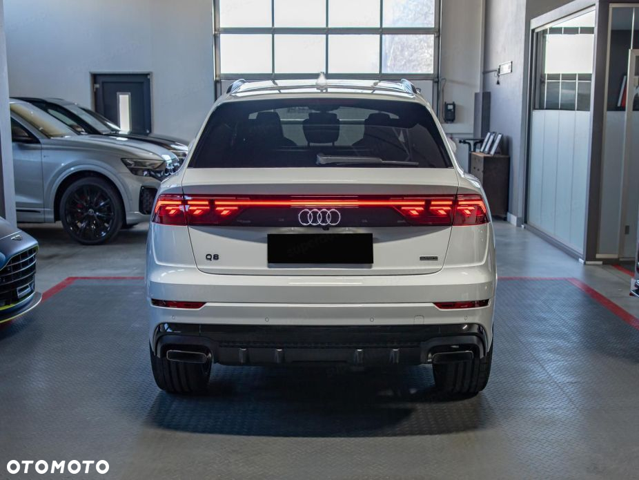 Audi Q8 - 2