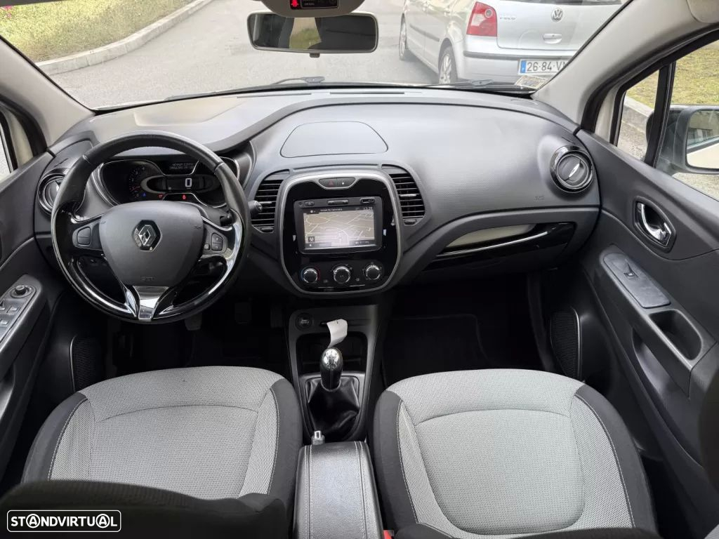Renault Captur 1.5 dCi Exclusive - 11