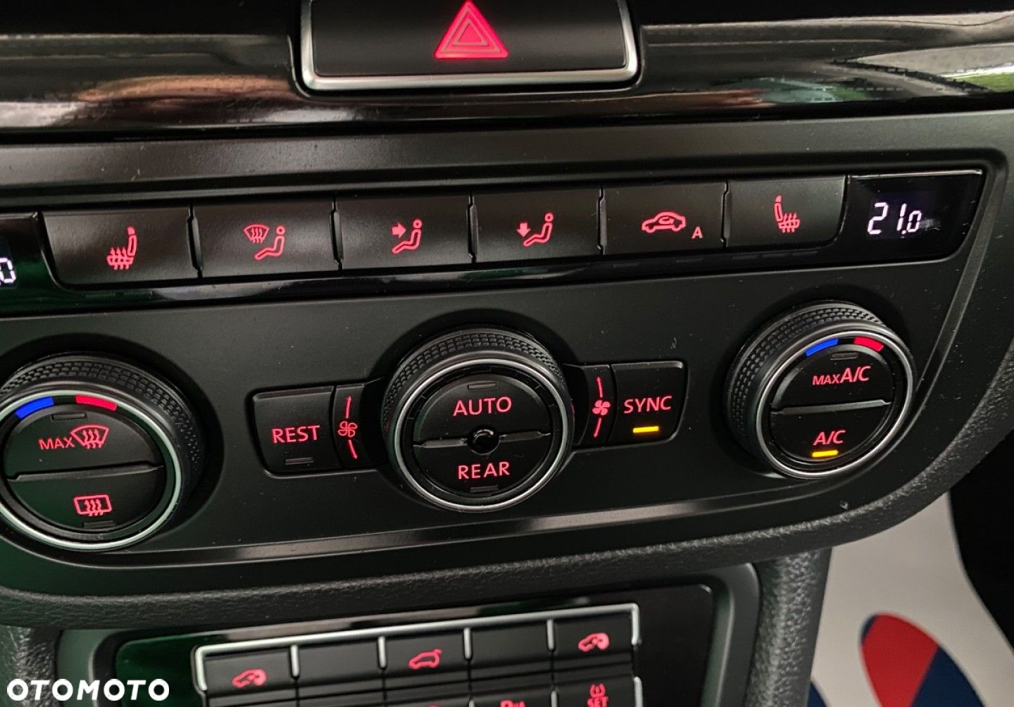 Volkswagen Sharan - 20