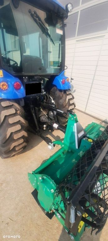 New Holland Boomer 50C - 2