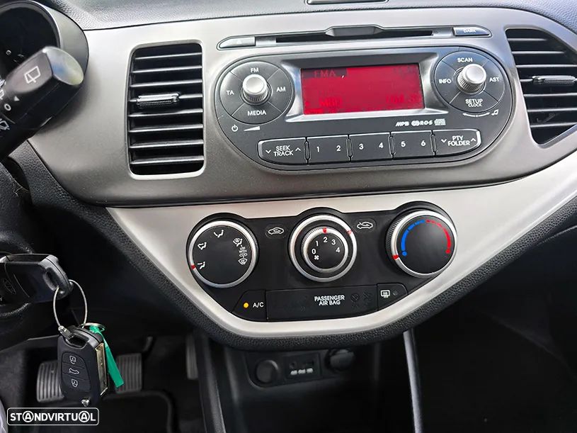 Kia Picanto 1.0 CVVT LX - 17