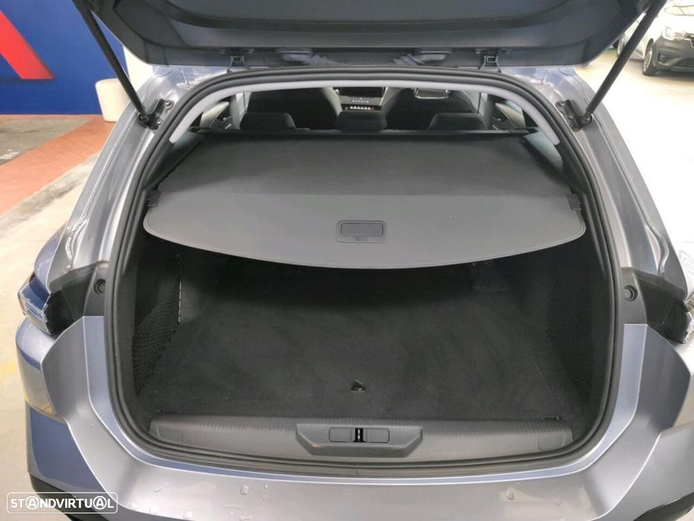 Peugeot 308 SW 1.5 BlueHDi Allure Pack EAT8 — fotografia 6