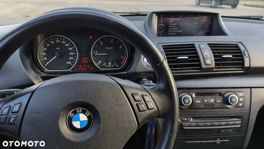 BMW Seria 1 118d DPF - 12