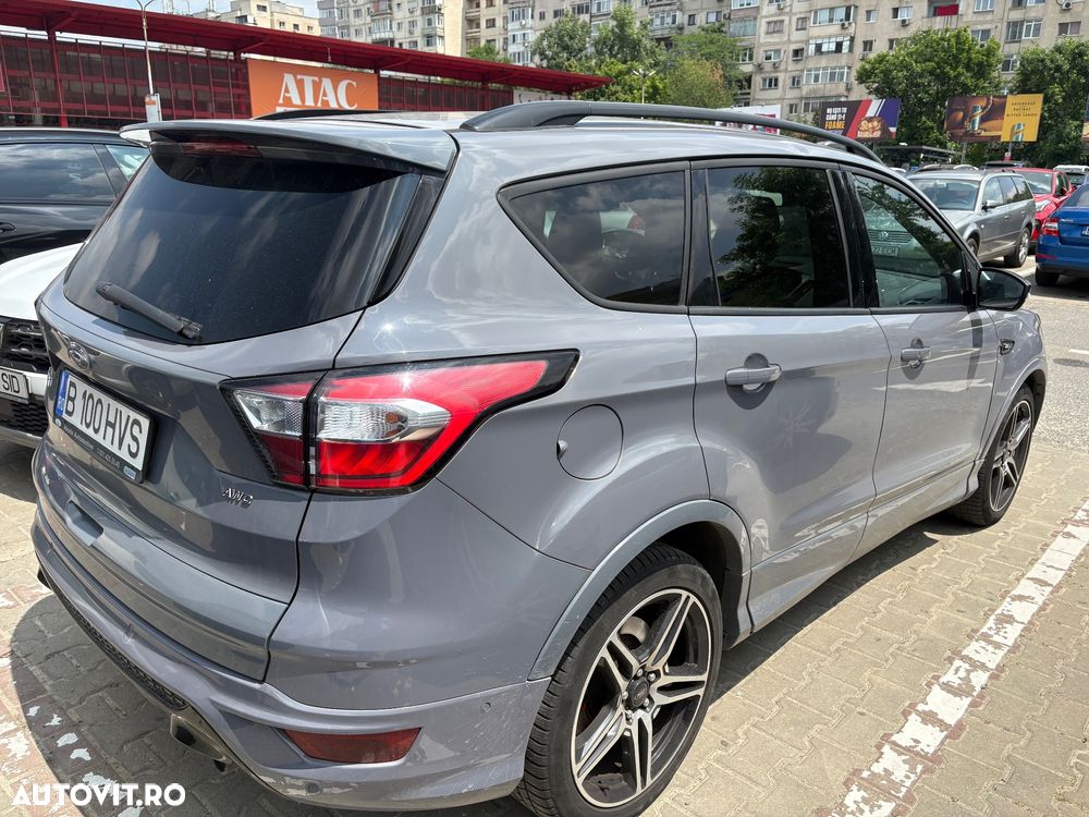 Ford Kuga - 1