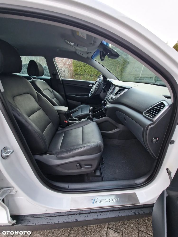 Hyundai Tucson blue 1.7 CRDi 2WD Passion Plus - 12