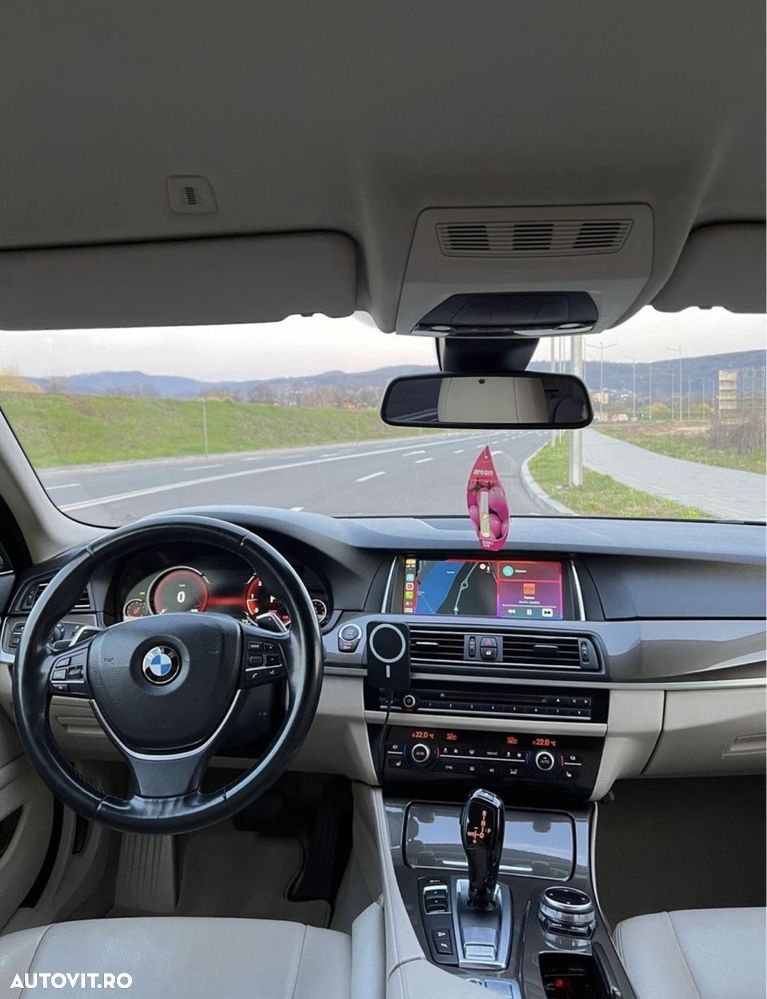 BMW Seria 5 520d xDrive - 8