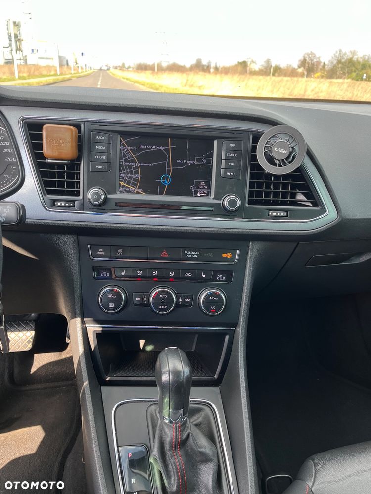 Seat Leon ver-2-0-tdi-dpf-ecomotive-dsg-fr - 10