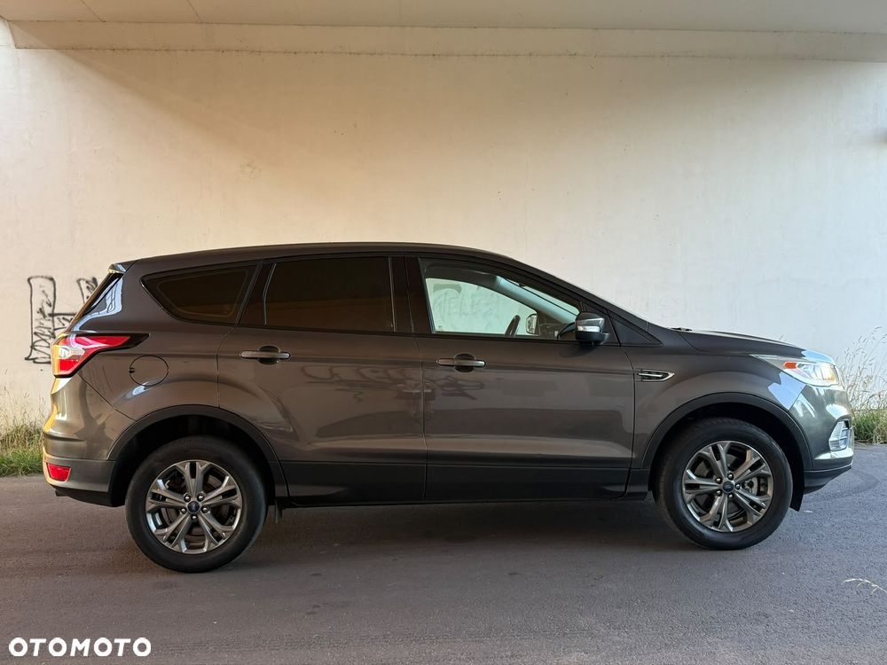 Ford Kuga 1.5 TDCi 2x4 Cool & Connect - 9