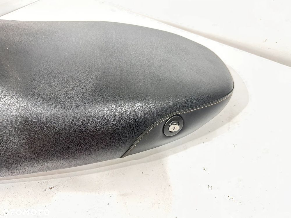Siedzenie fotel kanapa Piaggio Fly 50 - 4