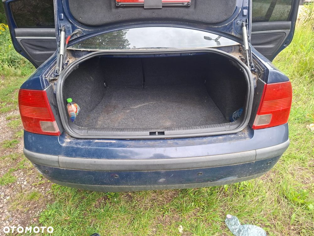 Volkswagen Passat 1.9 TDI - 13