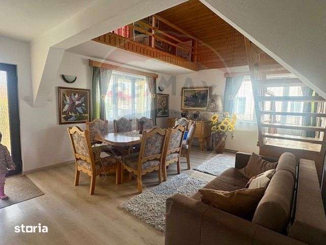 Casă / Vilă cu 6 camere de vânzare - Imagine principală: 4/18