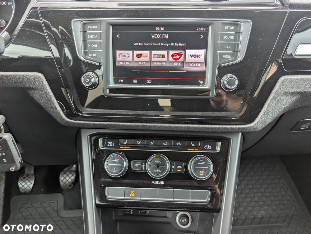 Volkswagen Touran 1.6 TDI BMT Comfortline - 34