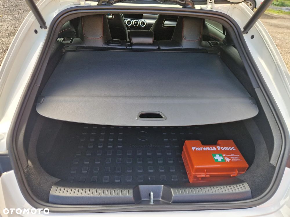 Mercedes-Benz CLA 220 4-Matic AMG Line 7G-DCT - 21