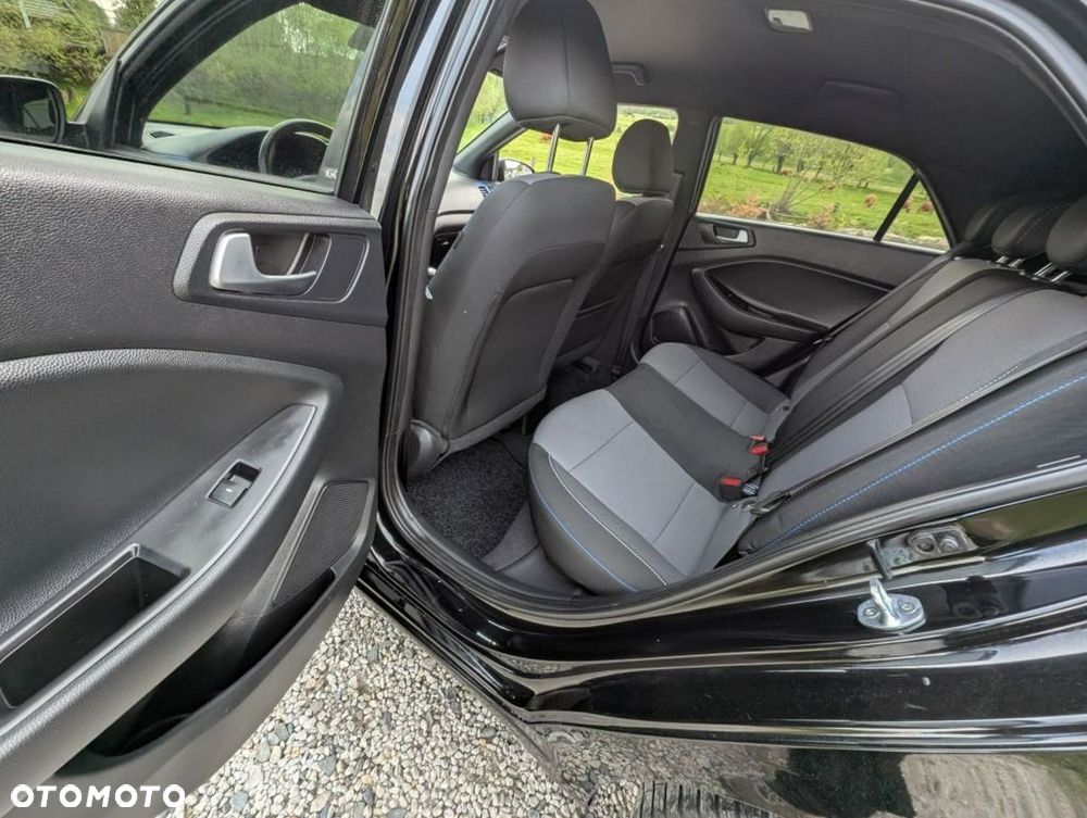 Hyundai i20 - 14