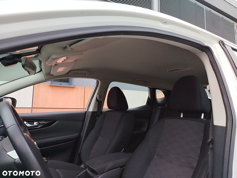 Nissan Qashqai 1.2 DIG-T N-Vision - 22