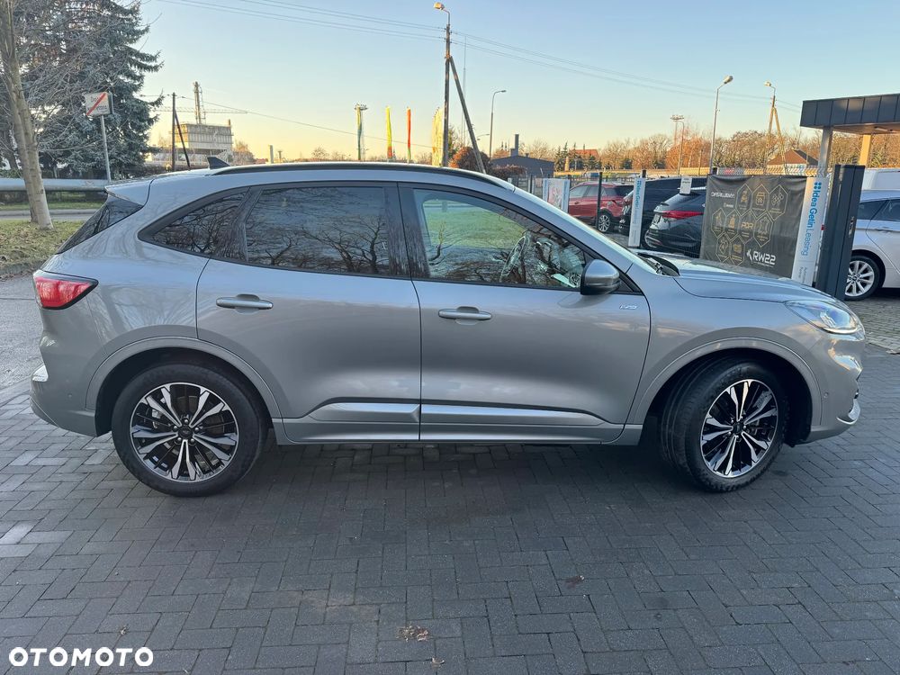 Ford Kuga 2.5P PHEV FWD ST-Line X - 9