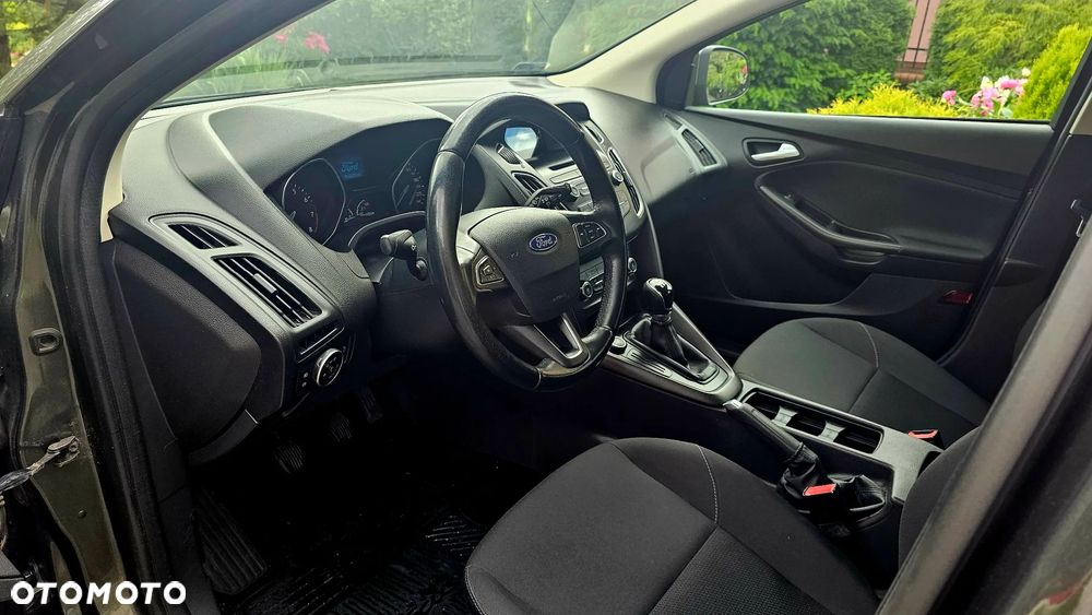 Ford Focus 1.6 Trend - 9