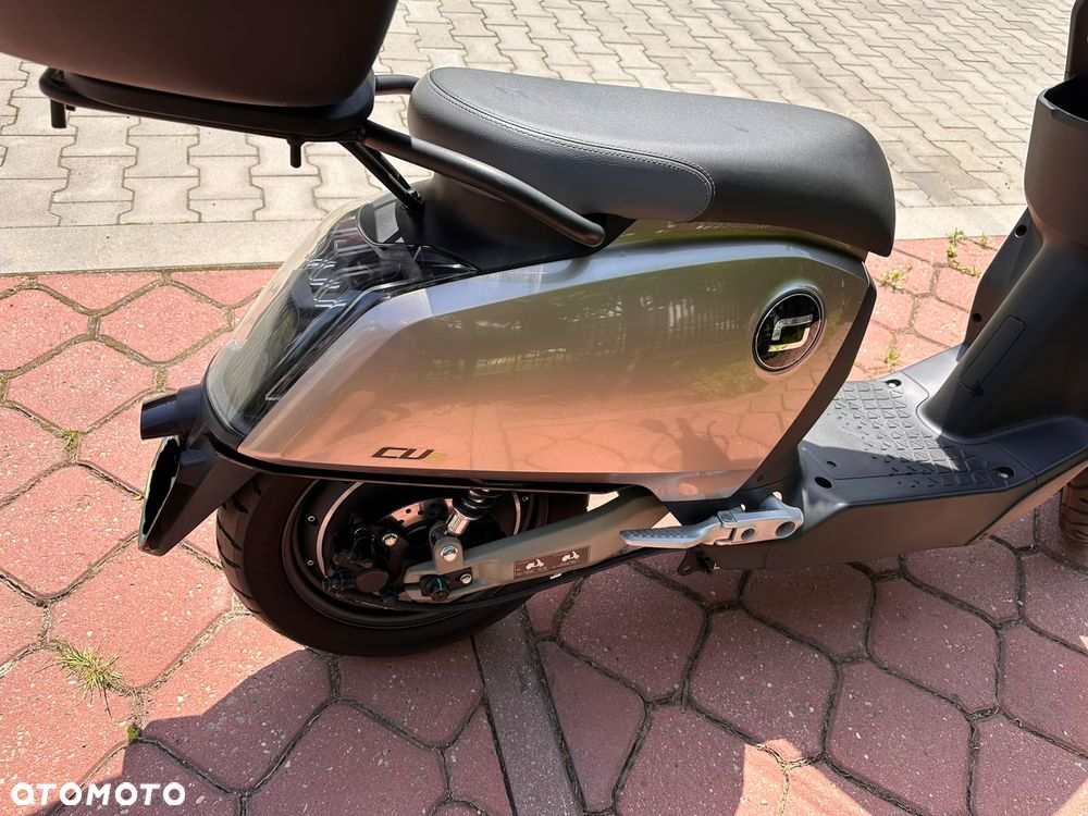 Super Soco CUX - 7