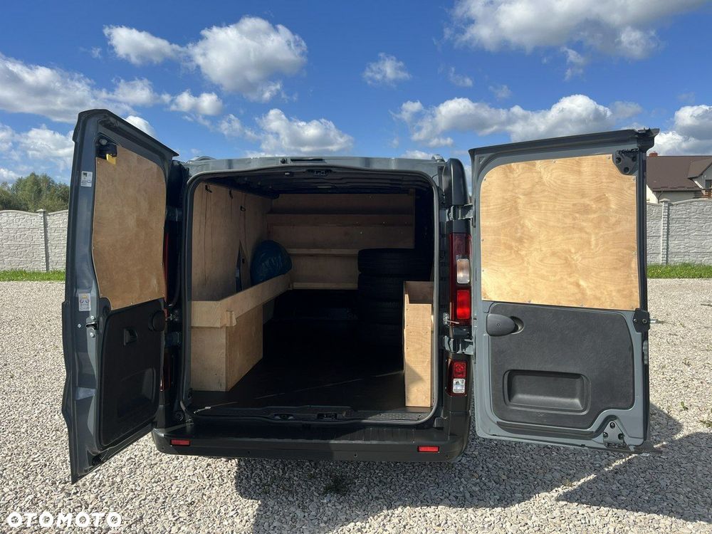 Renault Trafic - 23