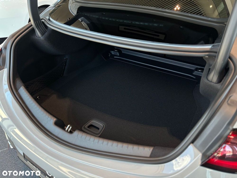 Mercedes-Benz CLE - 7