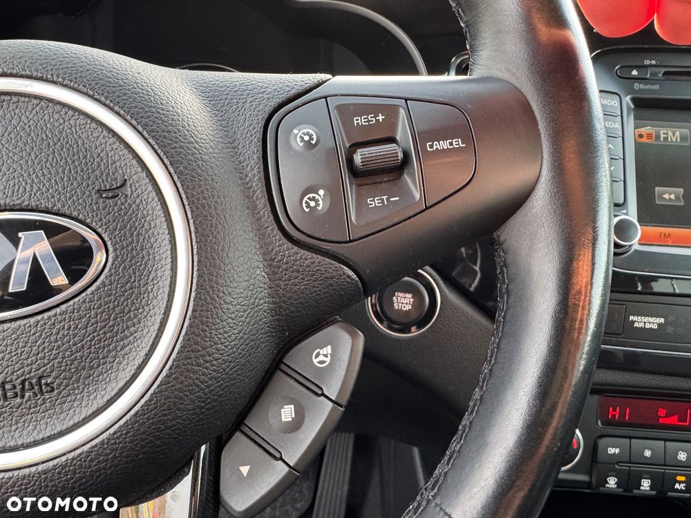 Kia Carens 2.0 GDI L - 19