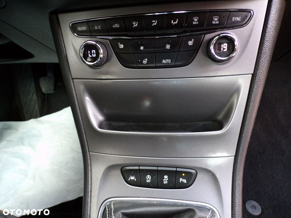 Opel Astra 2016