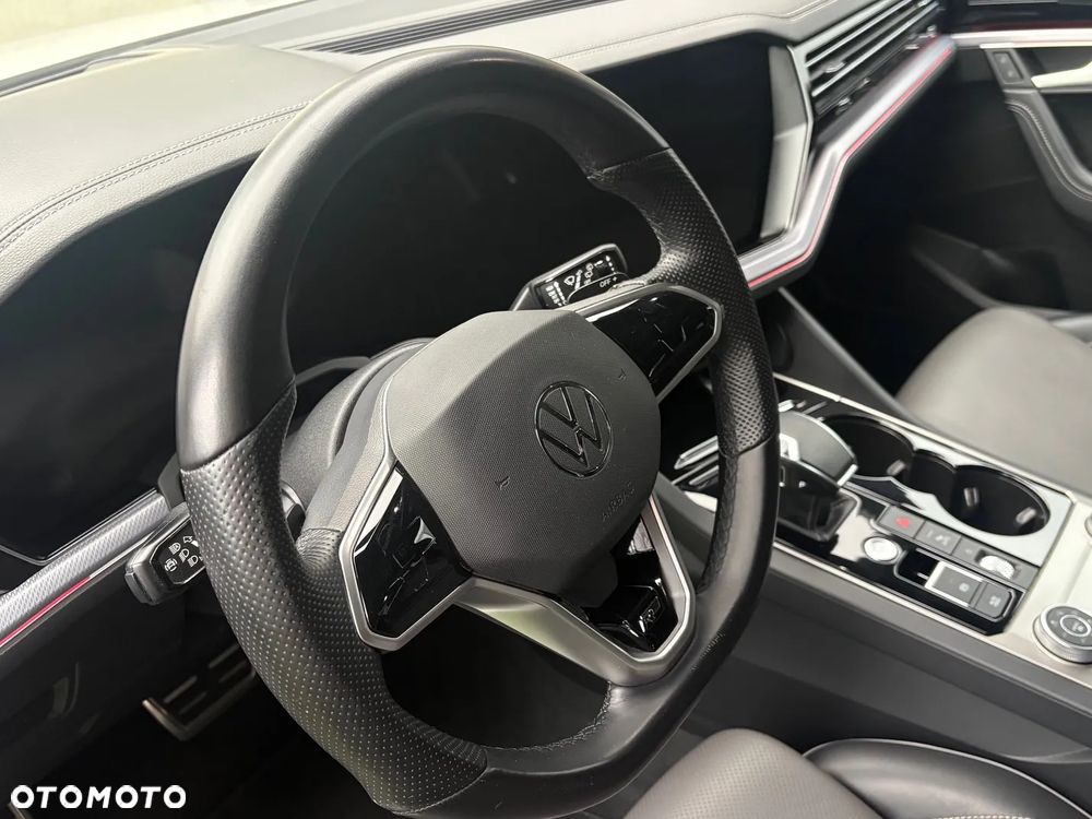 Volkswagen Touareg 3.0 V6 TDI SCR 4Mot R-Line - 11