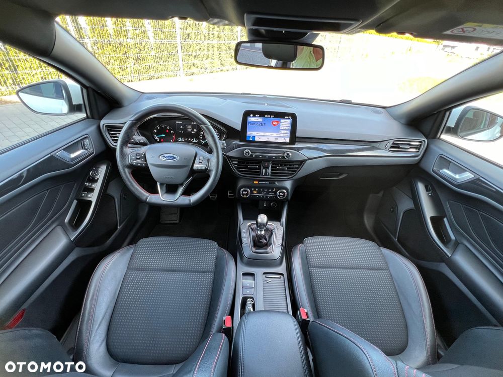 Ford Focus 1.0 EcoBoost Start-Stopp-System ST-LINE STYLE - 15