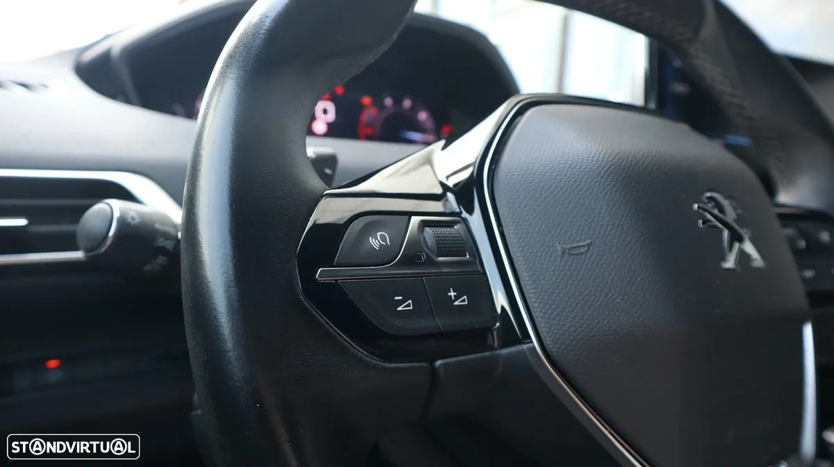 Peugeot 5008 1.5 BlueHDi Allure Pack EAT8 - 42