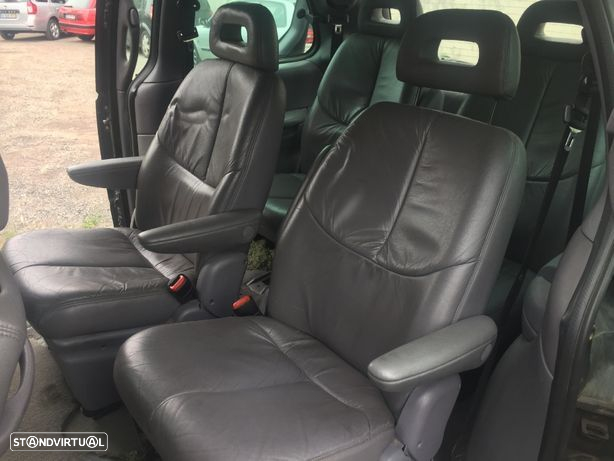 Chrysler Grand Voyager III 2.5 TD para peças - 3