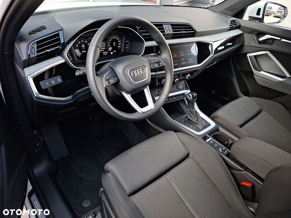 Audi Q3 35 TFSI mHEV Advanced S tronic - 11