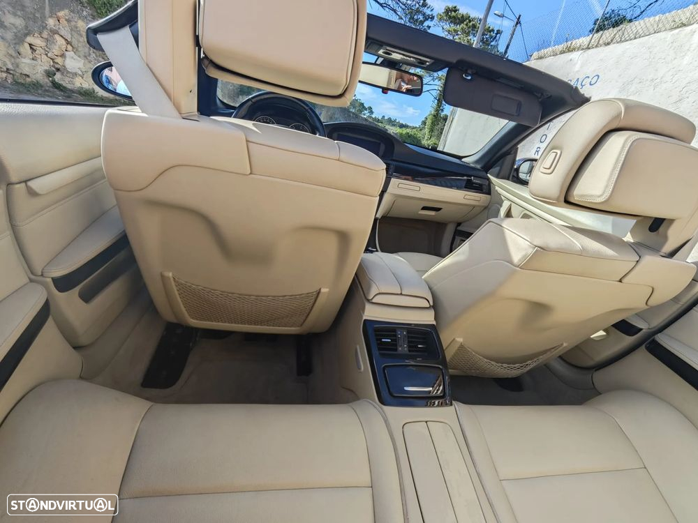 BMW 320 d Cabrio - 13