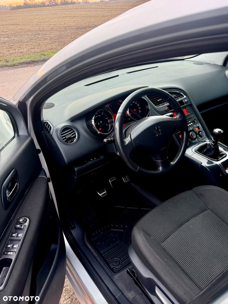 Peugeot 5008 1.6 HDi Family 7os - 7