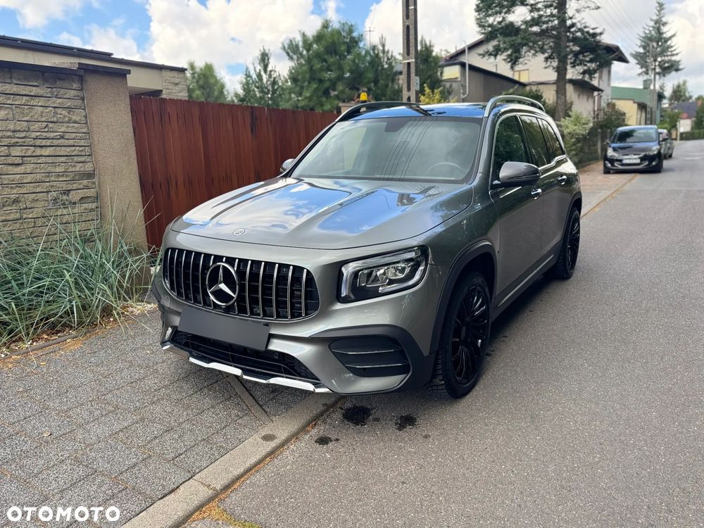 Mercedes-Benz GLB 250 4-Matic 8G-DCT - 1