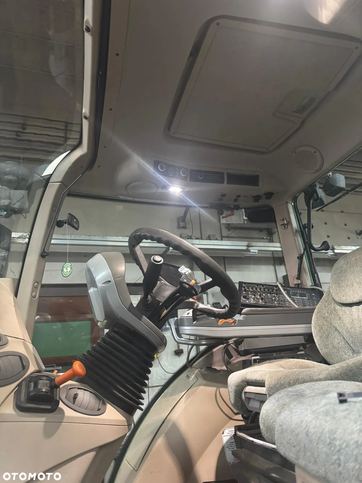 Fendt 724 Vario Profi Plus GPS Sprowadzony Ideał - 8