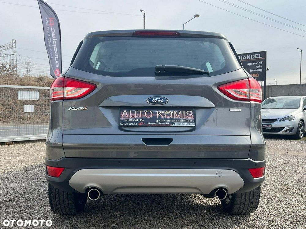Ford Kuga 1.6 EcoBoost 2x4 Titanium - 5