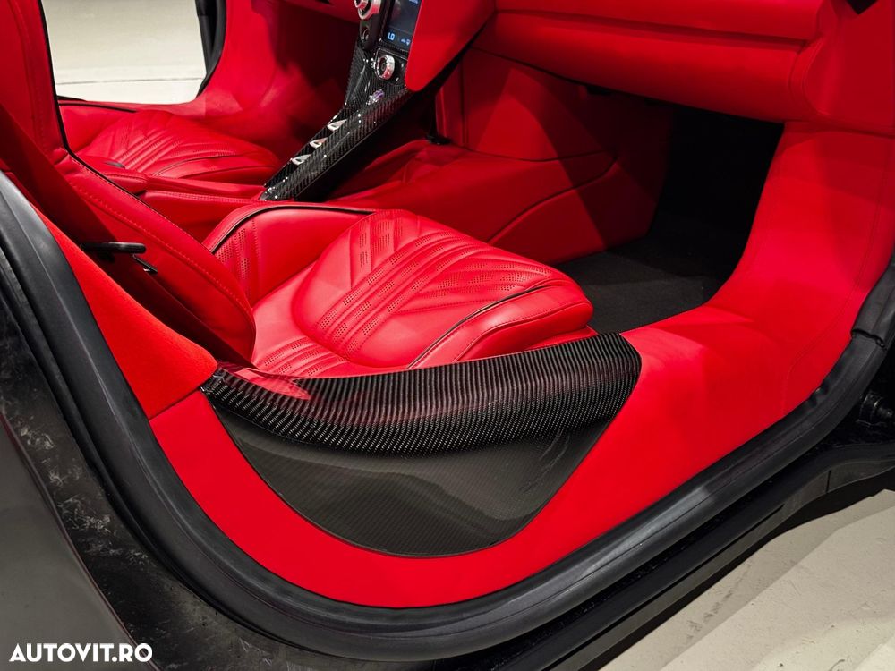 McLaren 720S - 29