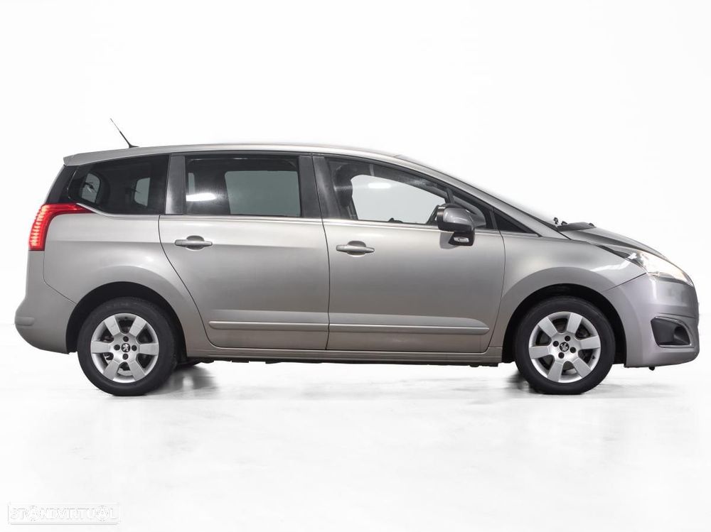 Peugeot 5008 - 2