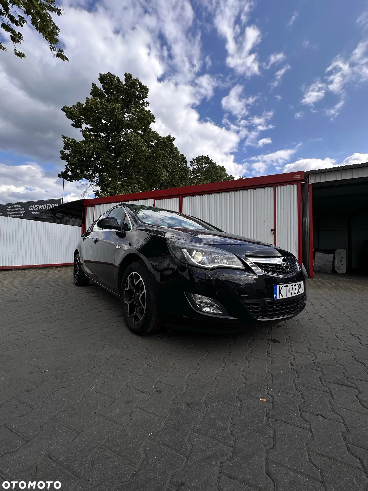 Opel Astra IV 1.4 T Cosmo - 3